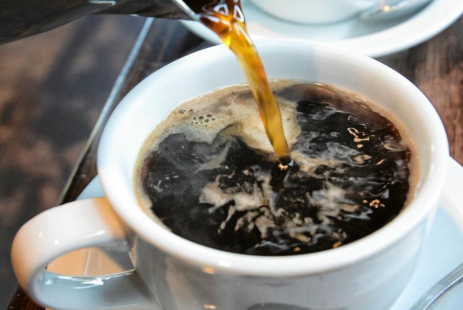 Är du också en kaffeskurk? Det kostar dig och miljön massor!