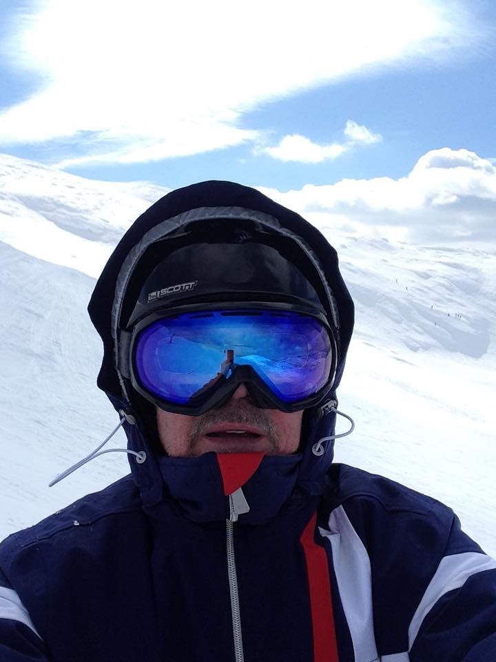 "Detta gör jag om jag inte skottar snö" hälsar Anders Ohlsson som bor i Sundsvall.