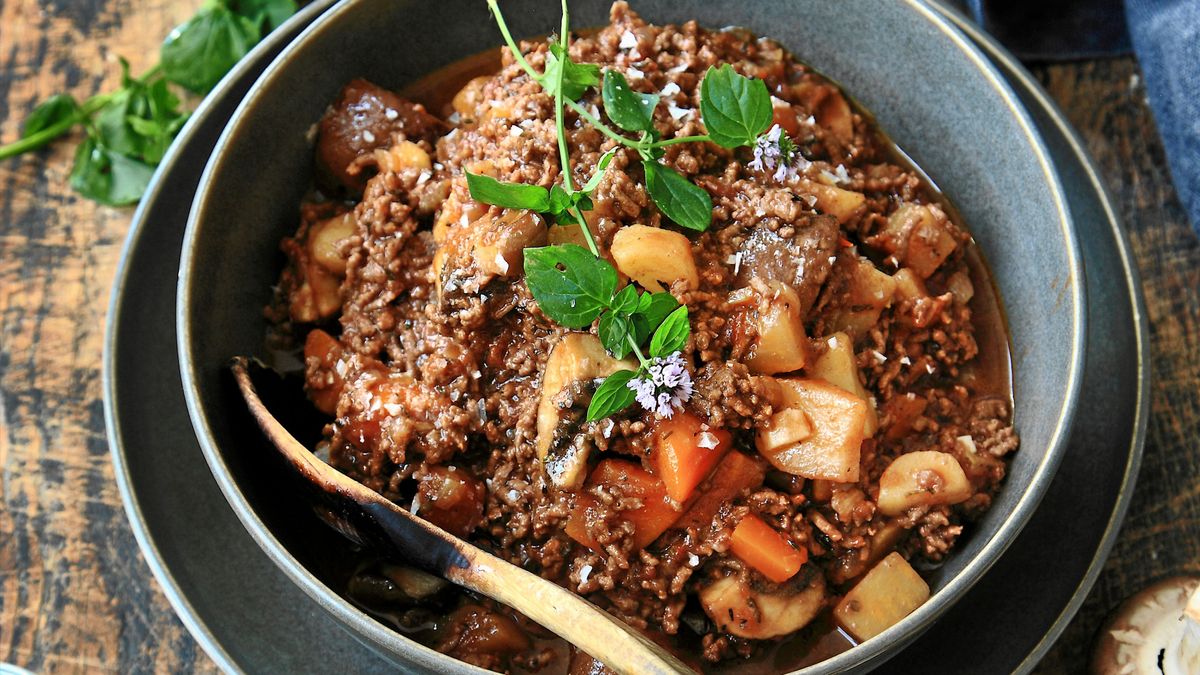 Höstig köttfärssås med rotfrukter