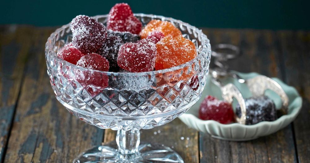 Klassiskt gelégodis pryder sin plats på julbordet.