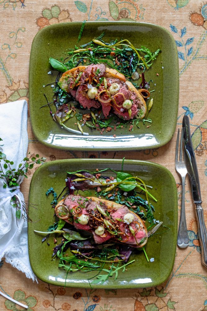 Oxfilé med rostad lök och karljohanmajonnäs