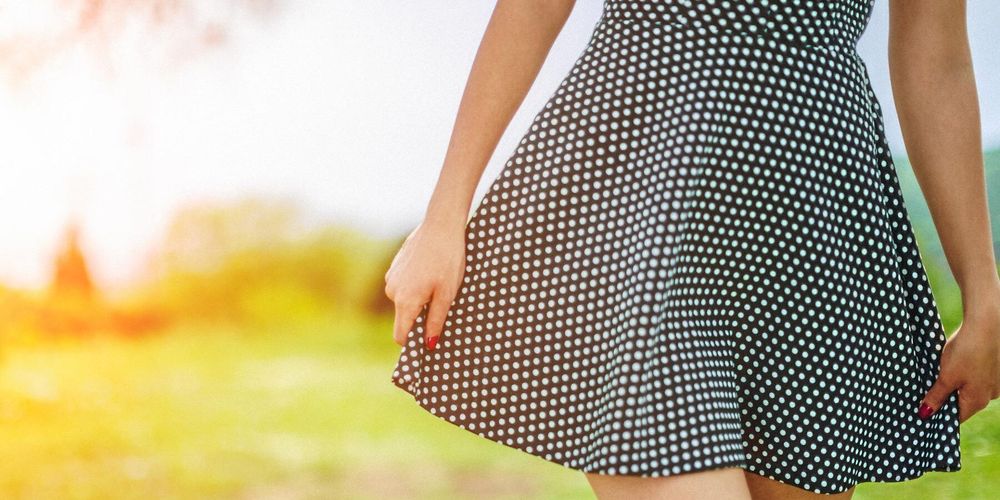 Sommar, bara ben och lårskav. Ett vanligt gissel som går att undvika. Foto: Istock