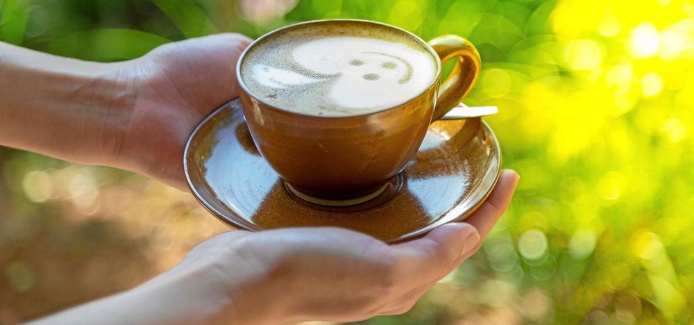 Upp till tre koppar kaffe om dagen kan vara en hälsokur för hjärtat.