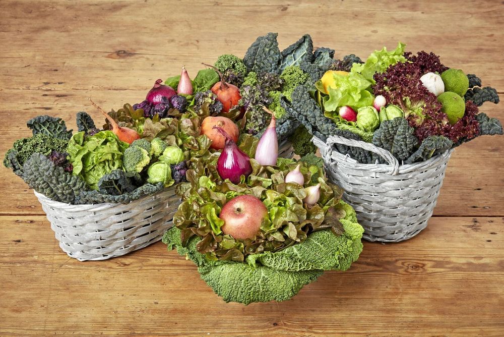 Fint av mat. Annika Unt visar hur man gör buketter av frukt och grönt.