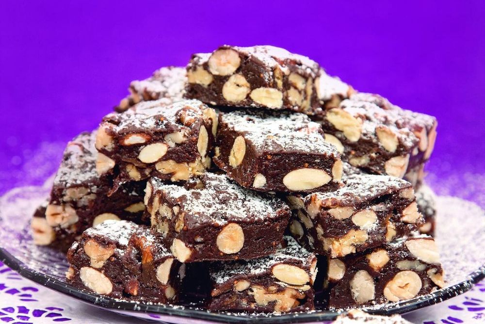 Panforte är segt och gott godis.