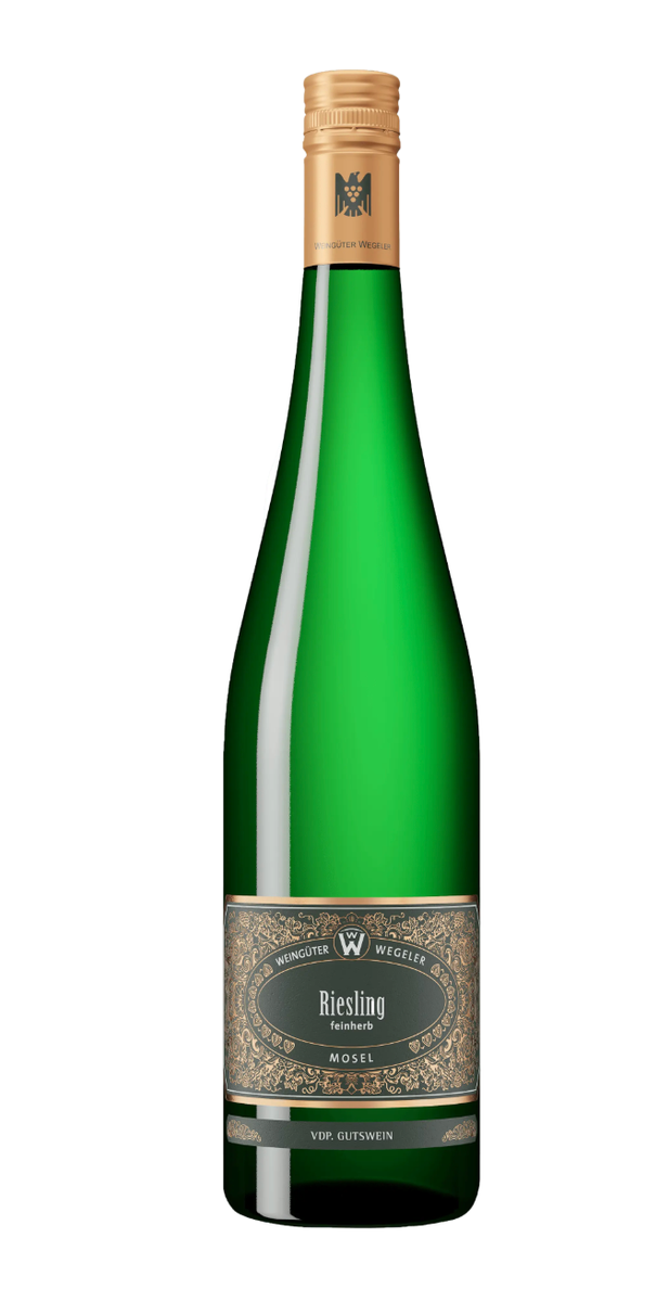 Grön vinflaska med etikett för Riesling från Mosel, Weingut Wegeler
