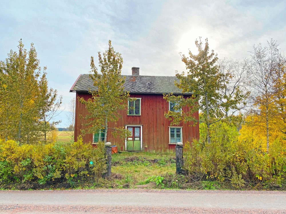 Ödehuset från 1909 i Väse, utanför Karlstad fick 16 000 klick hos mäklaren.