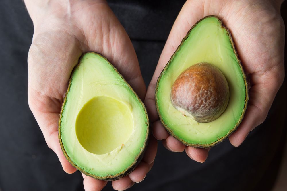 För att producera ett kilo avokado krävs 2 000 liter vatten.