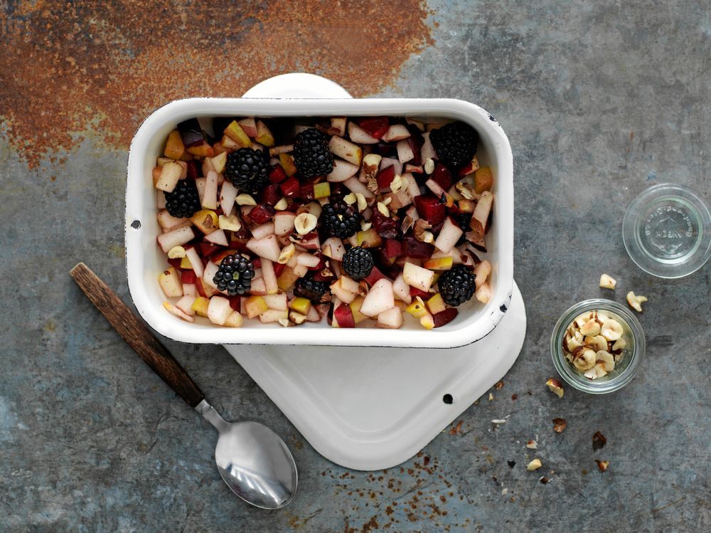 Fruktsallad med sockerlag.