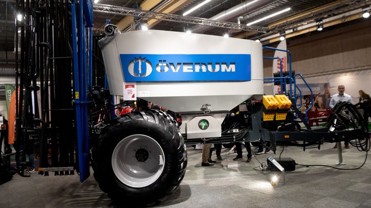 Överum återintroducerar Wing Jet