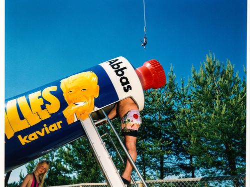 Tv-nostalgi, folkdräkter och Kalles kaviar – 8 utställningar värda resan